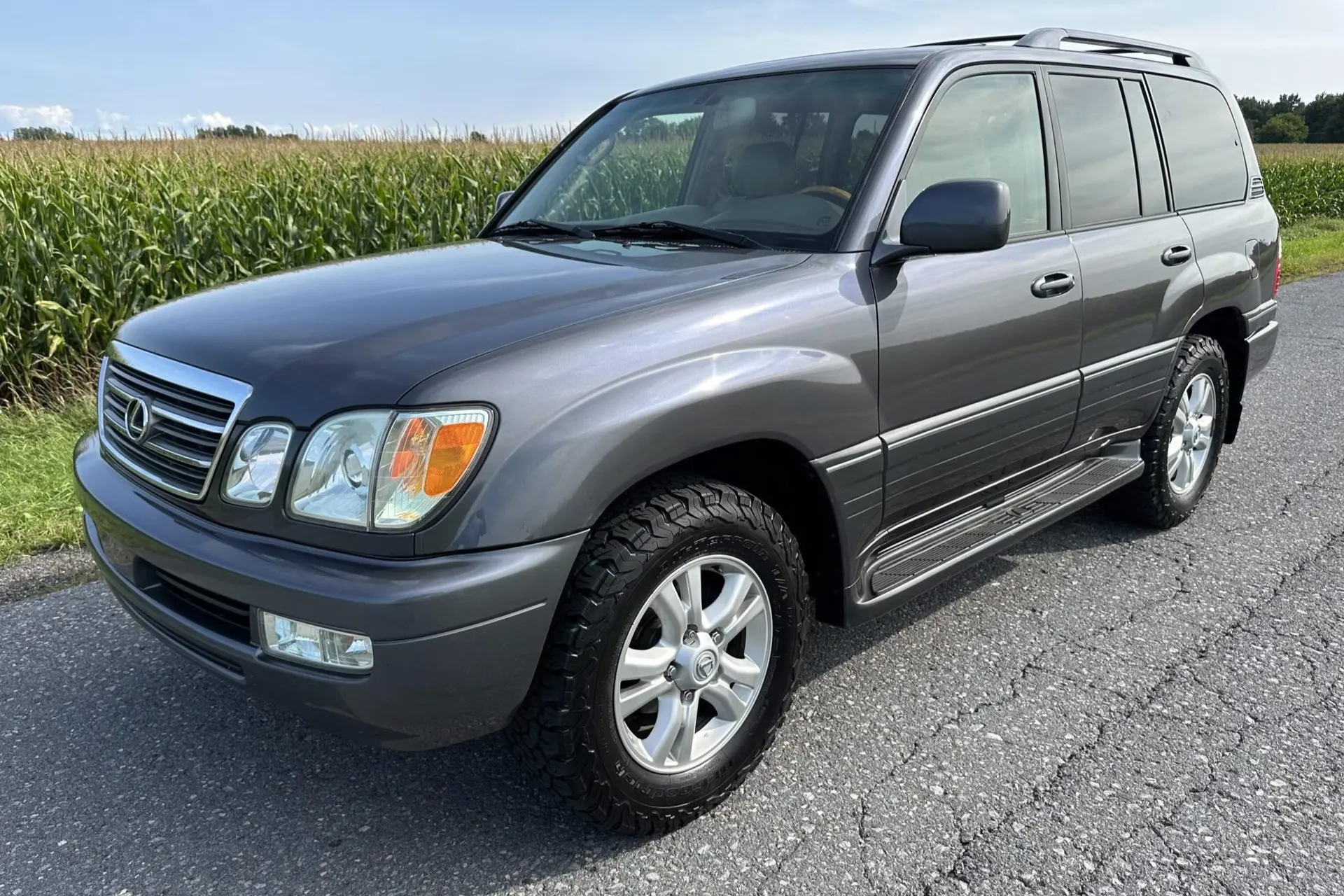 2005 Lexus LX