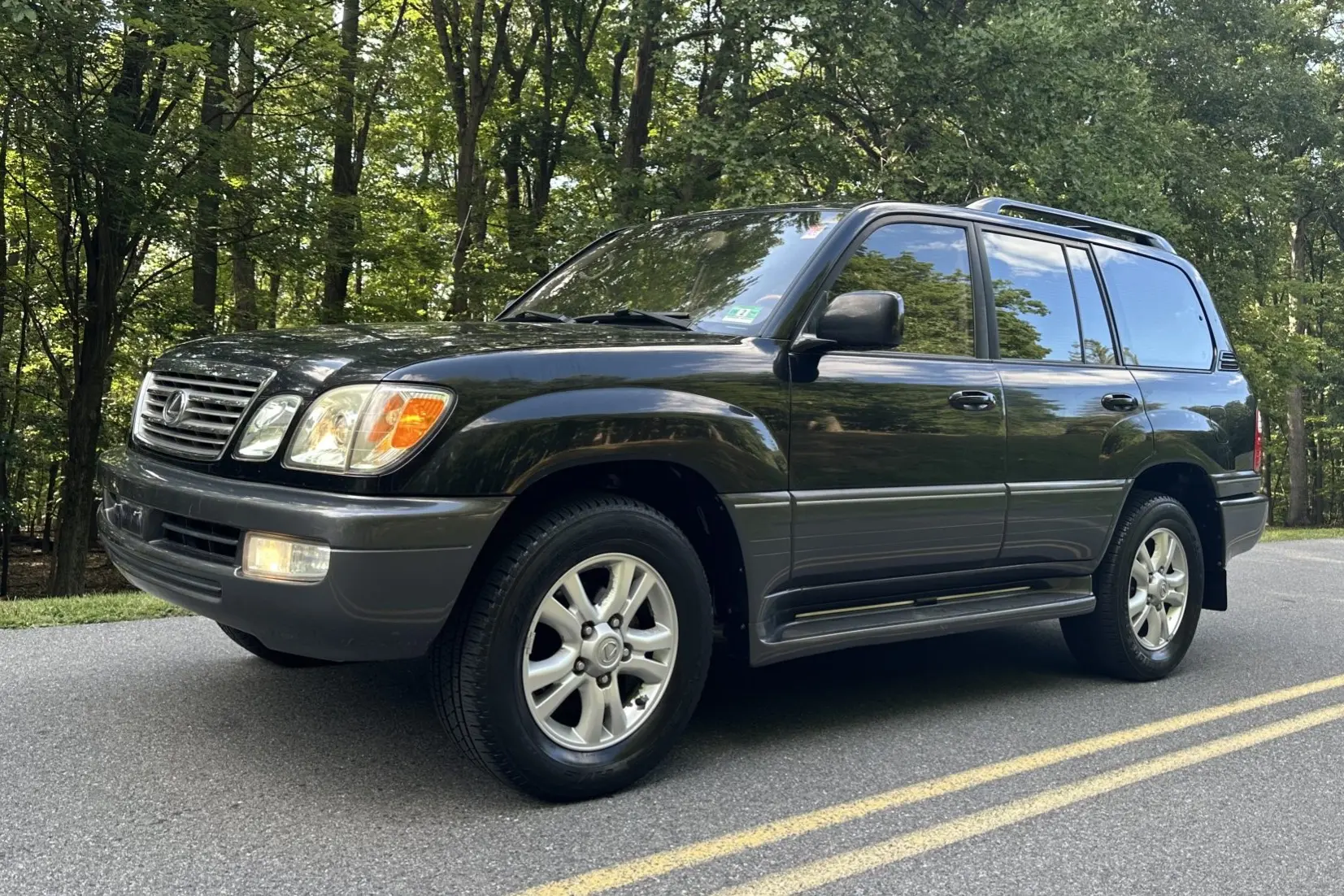 2003 Lexus LX