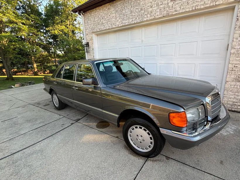 1989 Mercedes-Benz S-Class