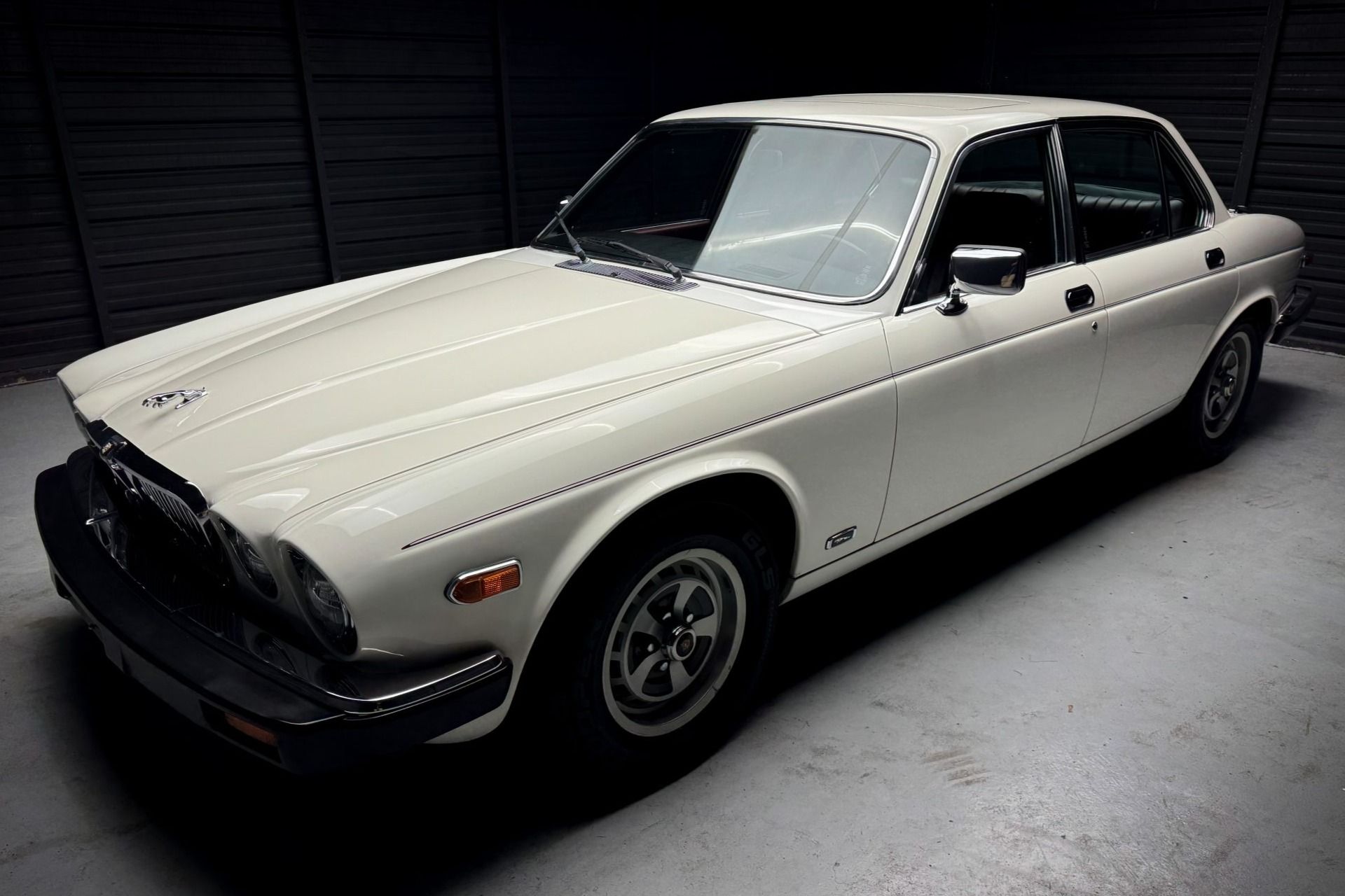 1985 Jaguar XJ