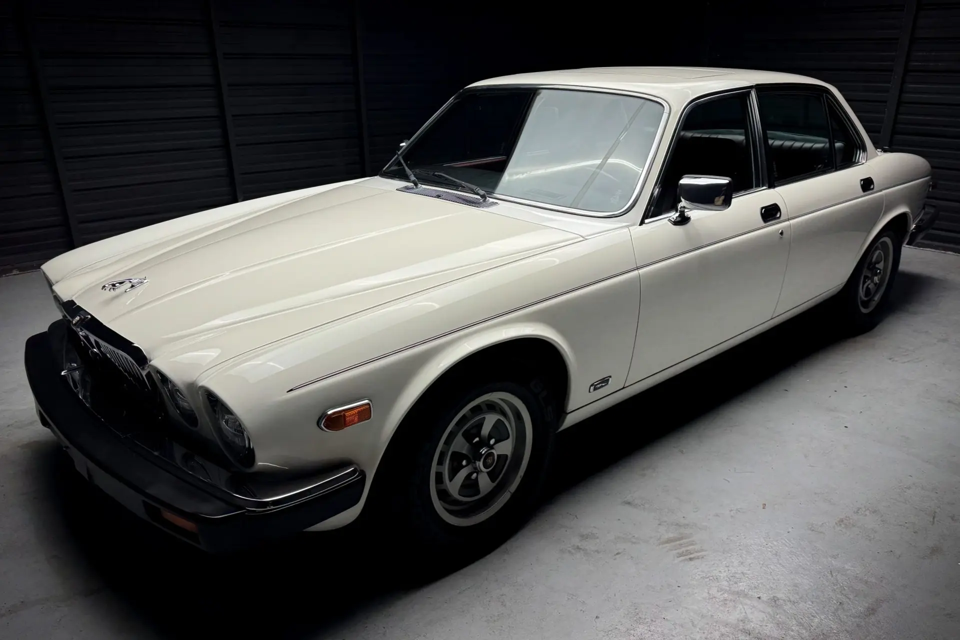 1985 Jaguar XJ