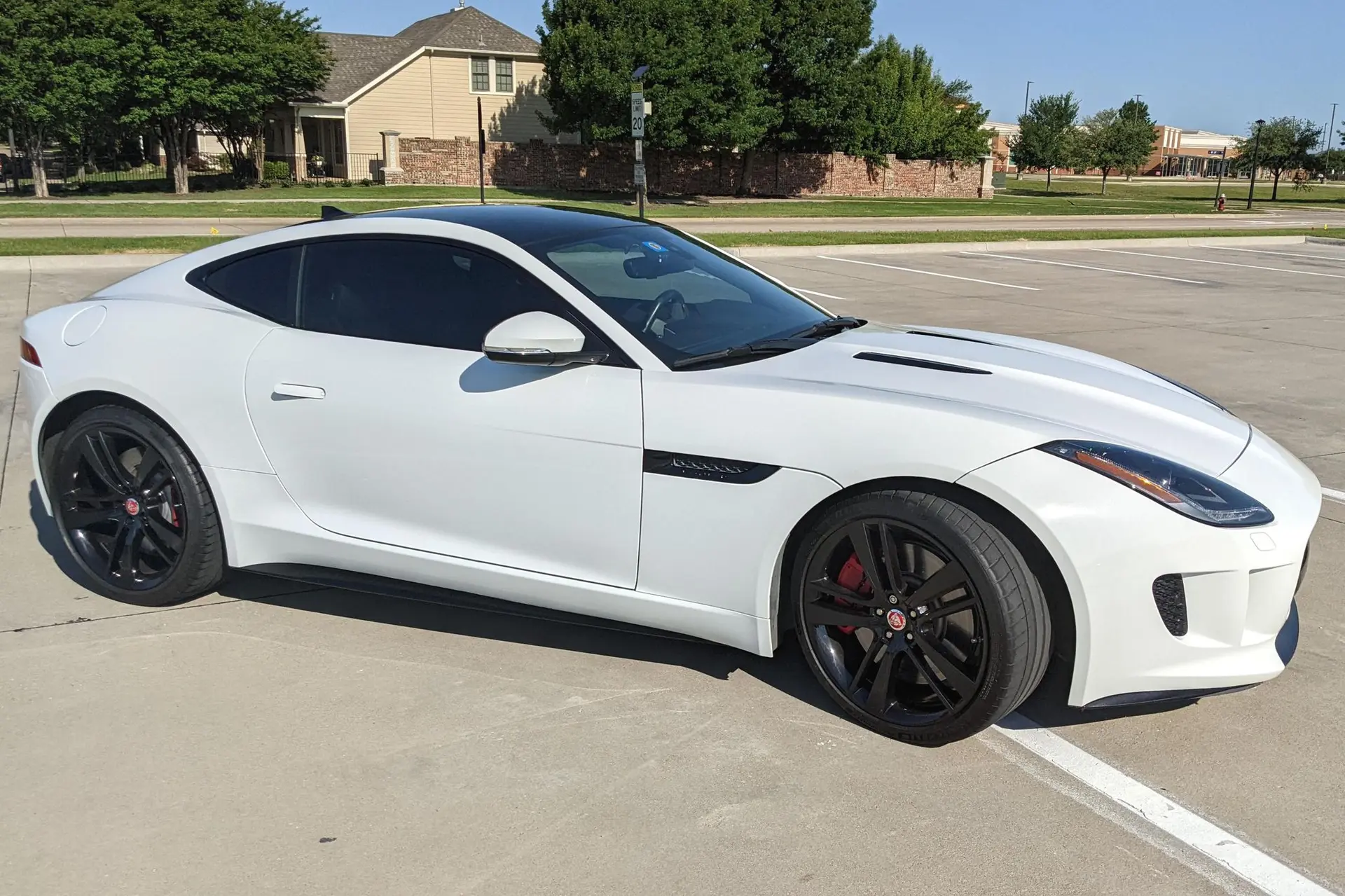 2015 Jaguar F-Type R Coupe