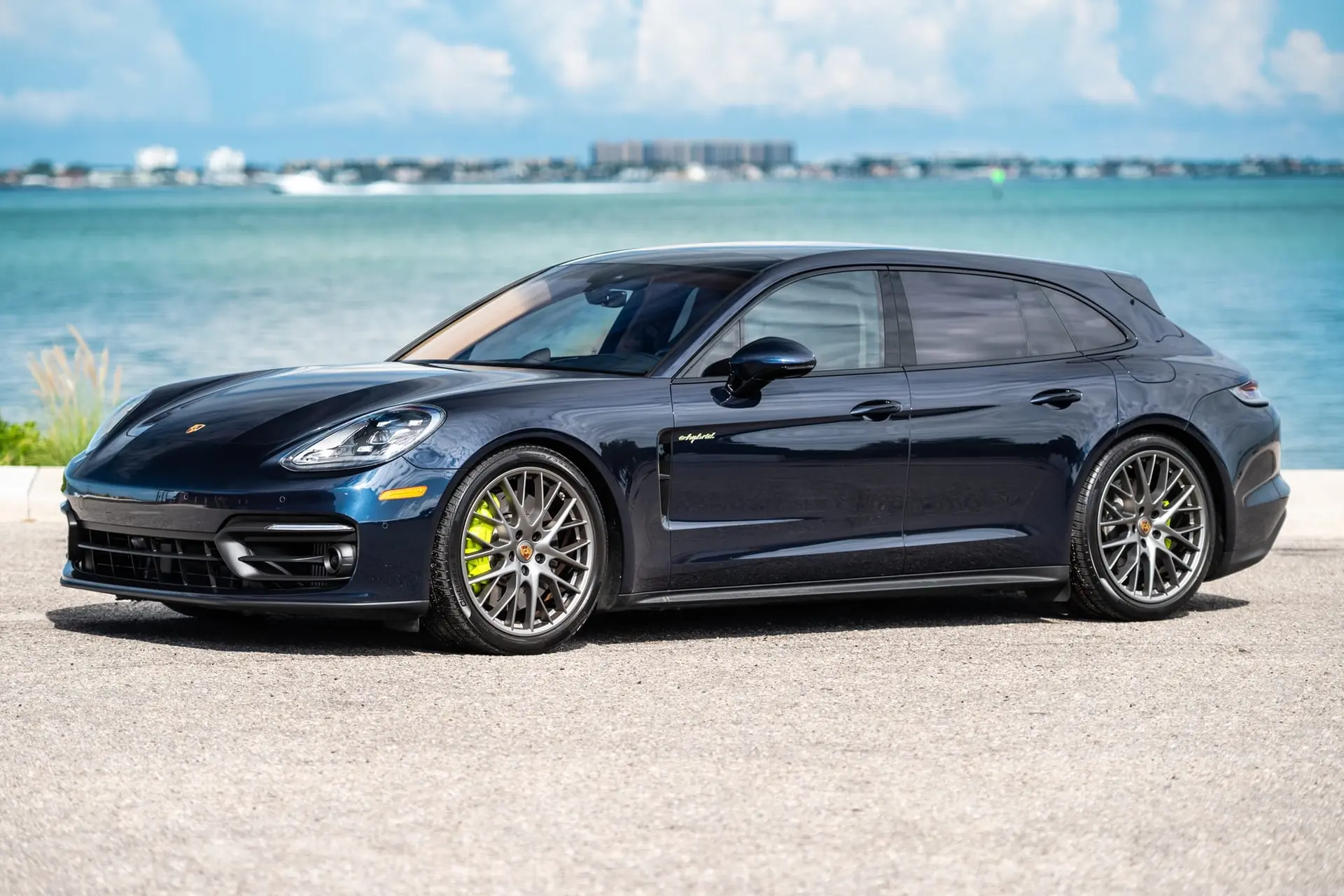 2023 Porsche Panamera 4S E-Hybrid