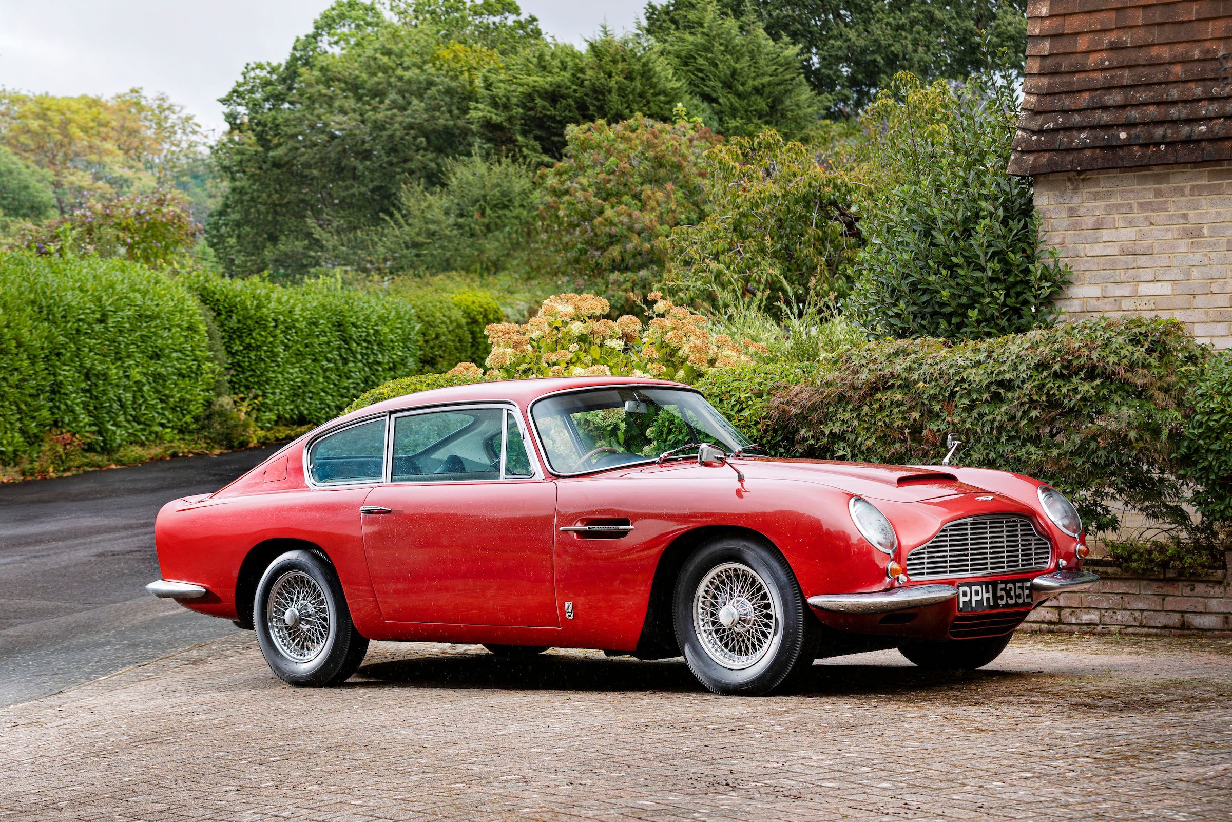1967 Aston Martin DB6 Saloon
