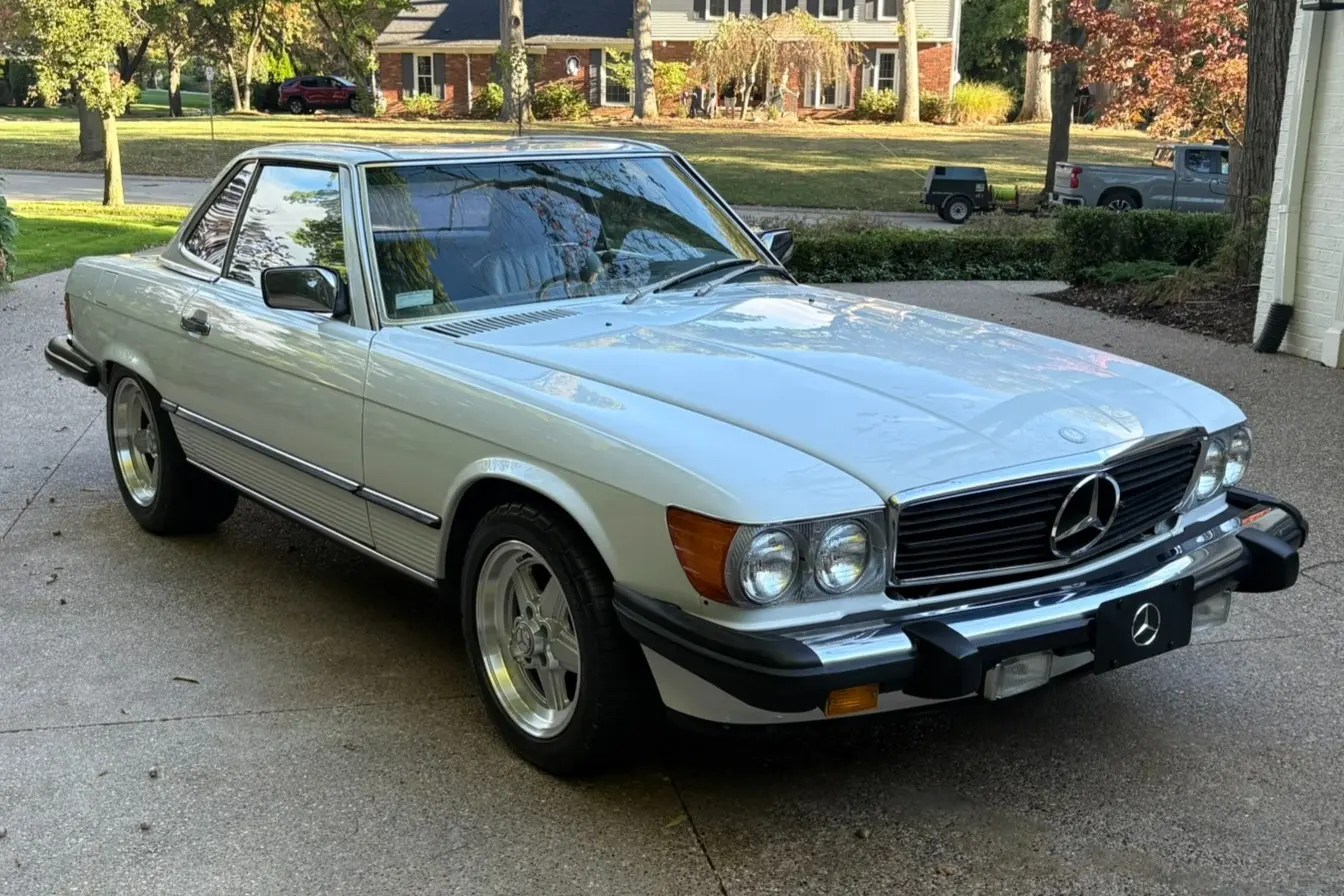 1988 Mercedes-Benz SL-Class 560SL