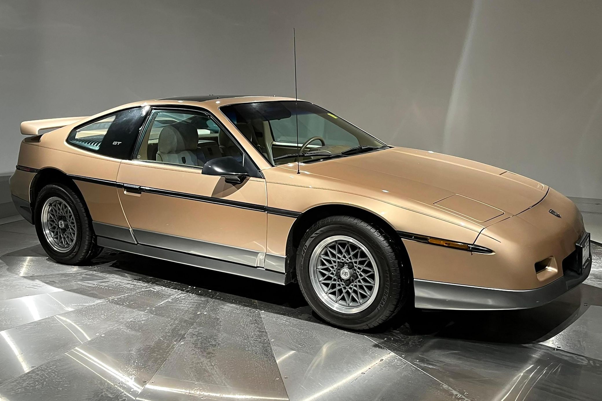 1987 Pontiac Fiero