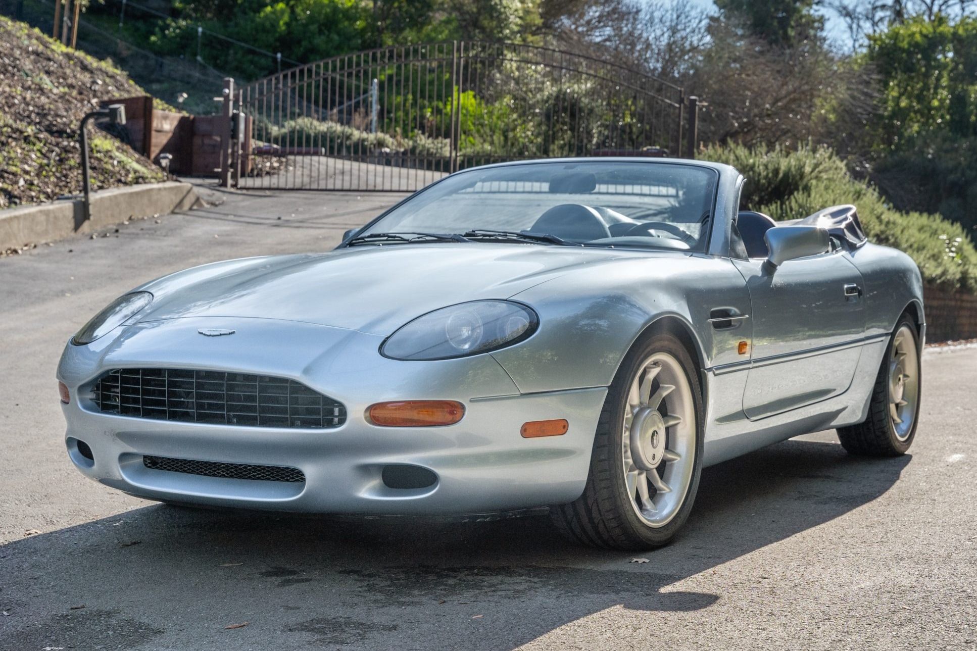 1997 Aston Martin DB7 Volante