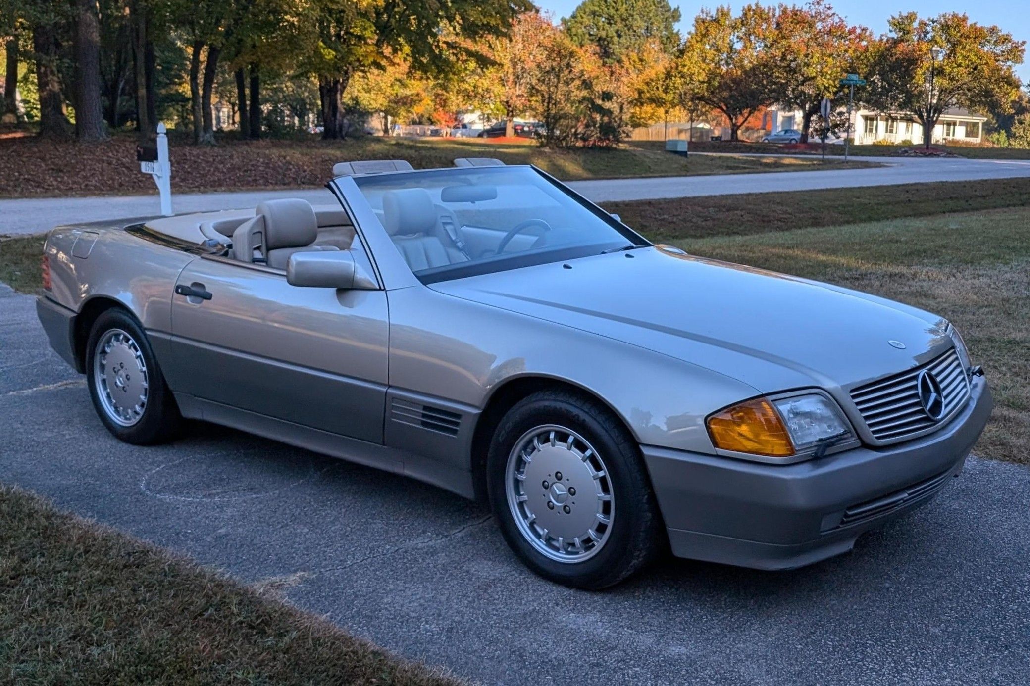 1992 Mercedes-Benz SL-Class