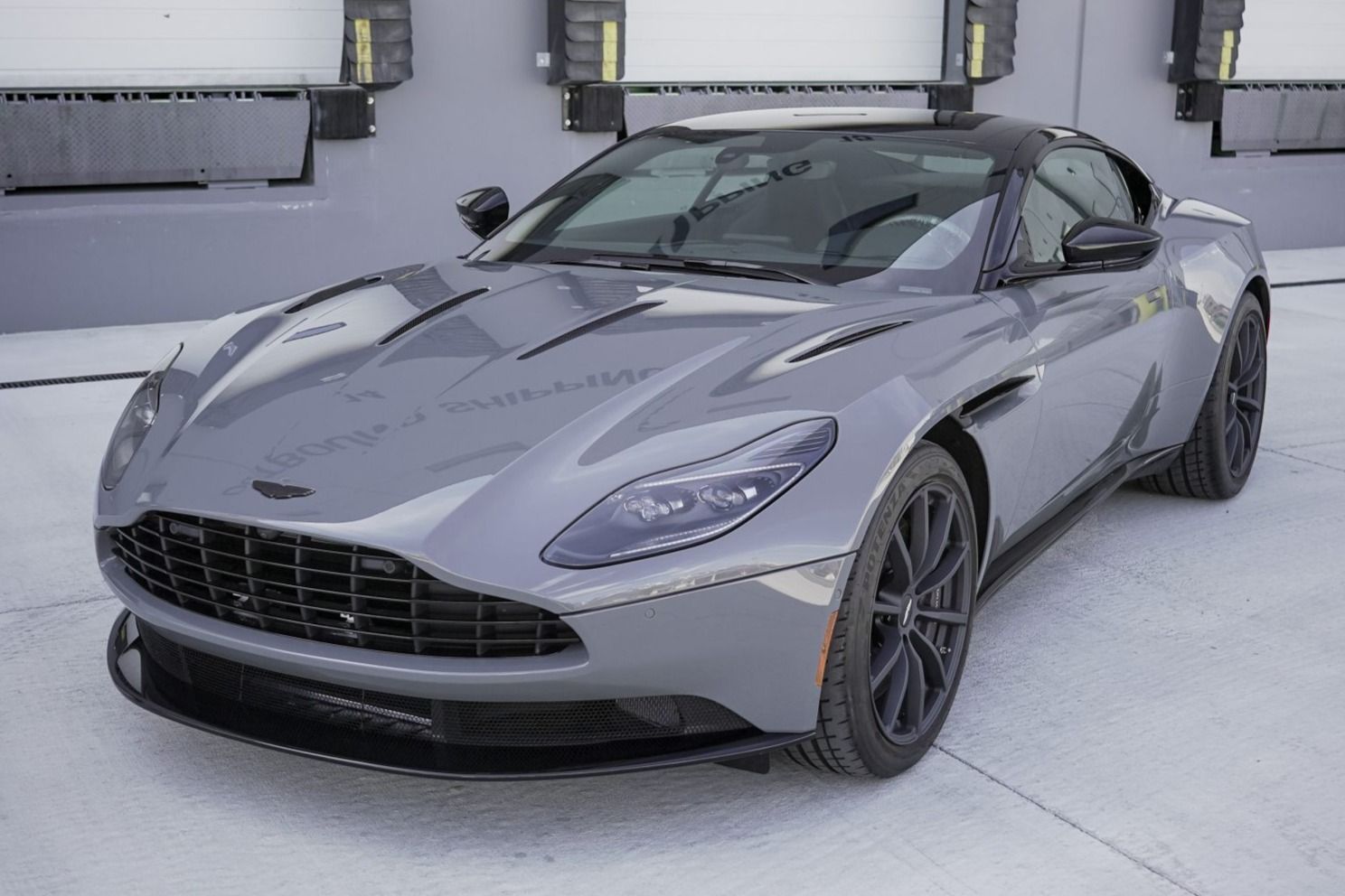2023 Aston Martin DB11 V12