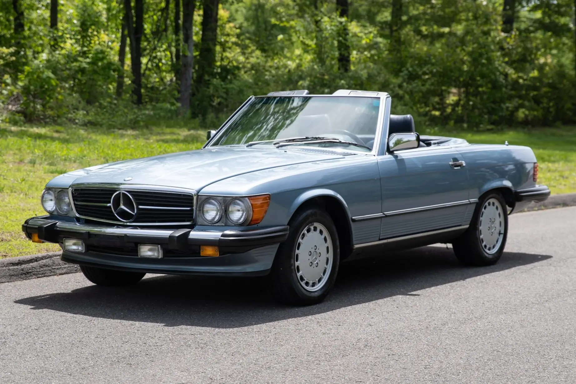 1987 Mercedes-Benz SL-Class 560SL