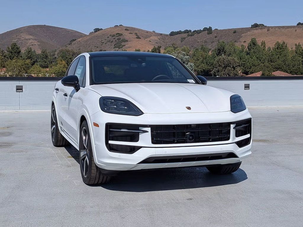 2025 Porsche Cayenne S