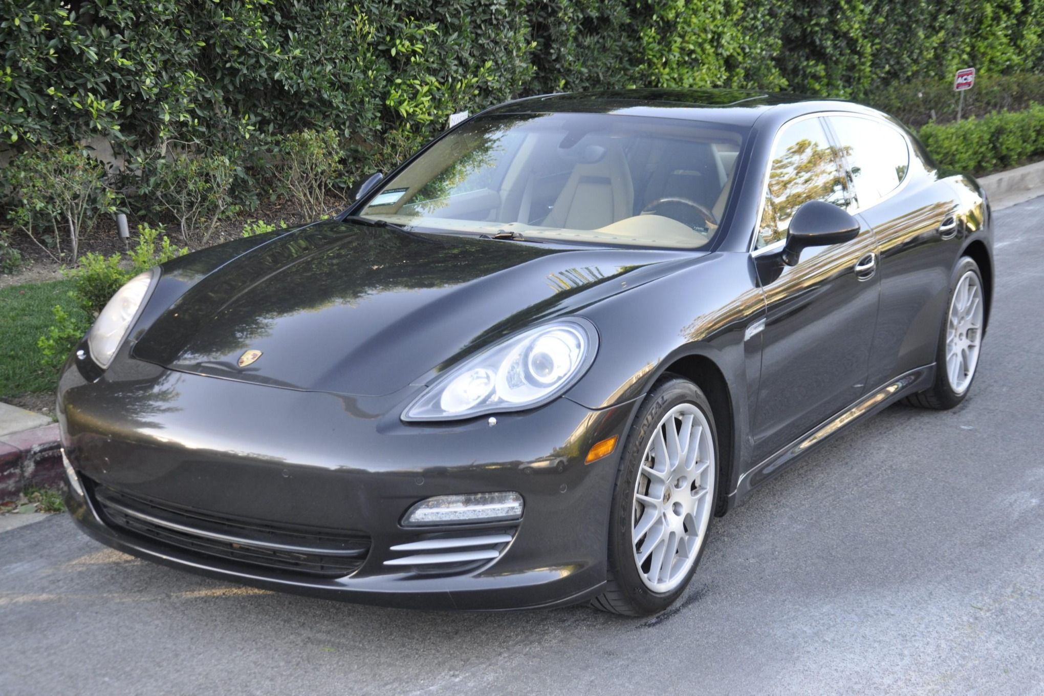 2010 Porsche Panamera 4S