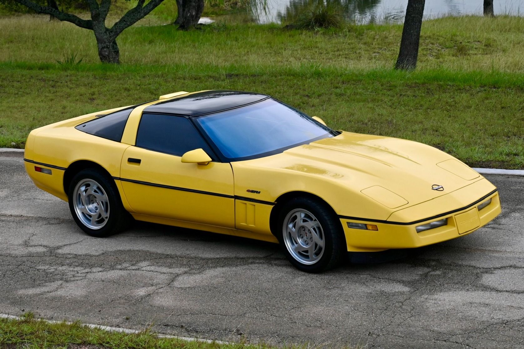 1990 Chevrolet Corvette ZR-1