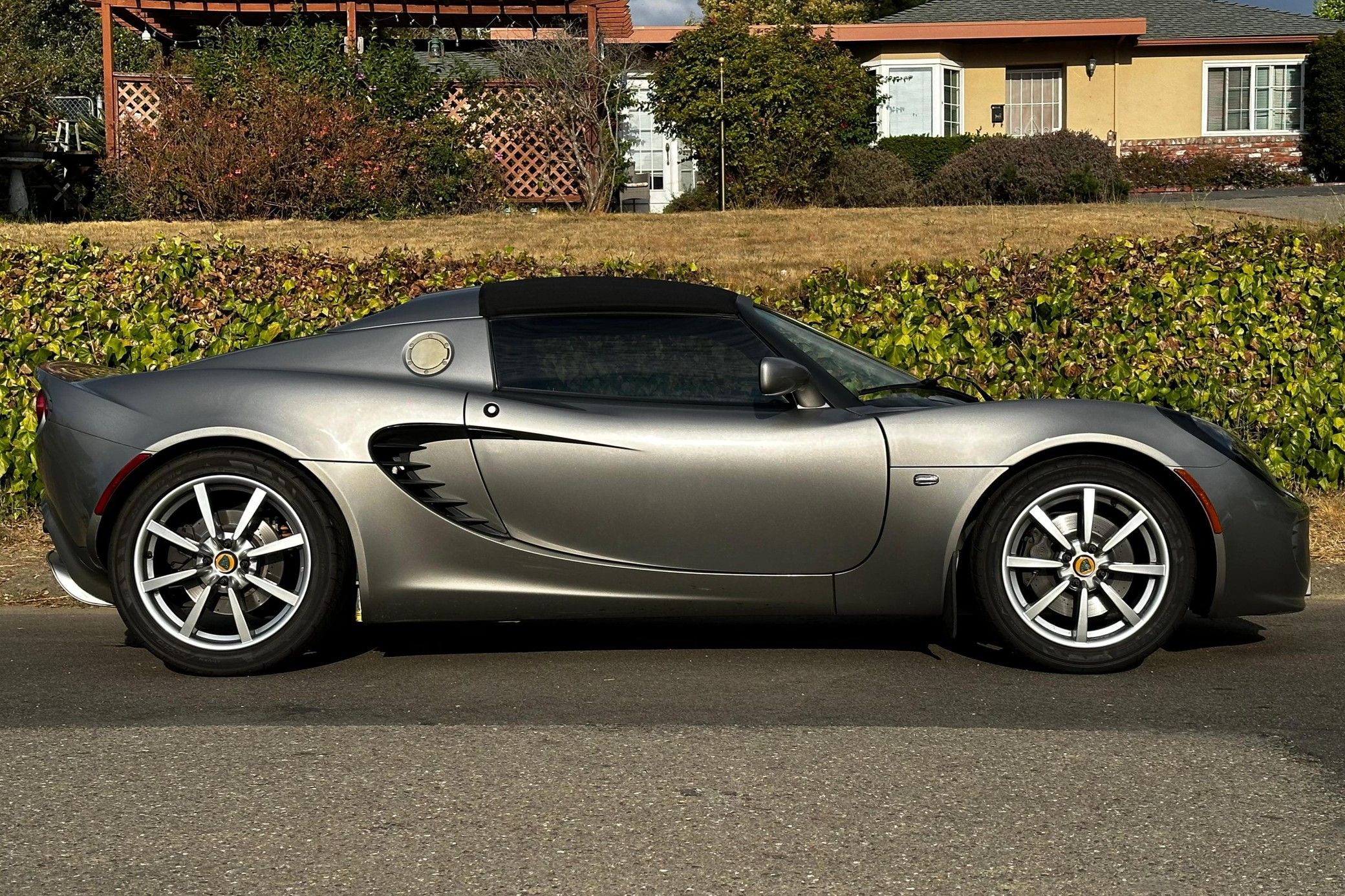 2005 Lotus Elise