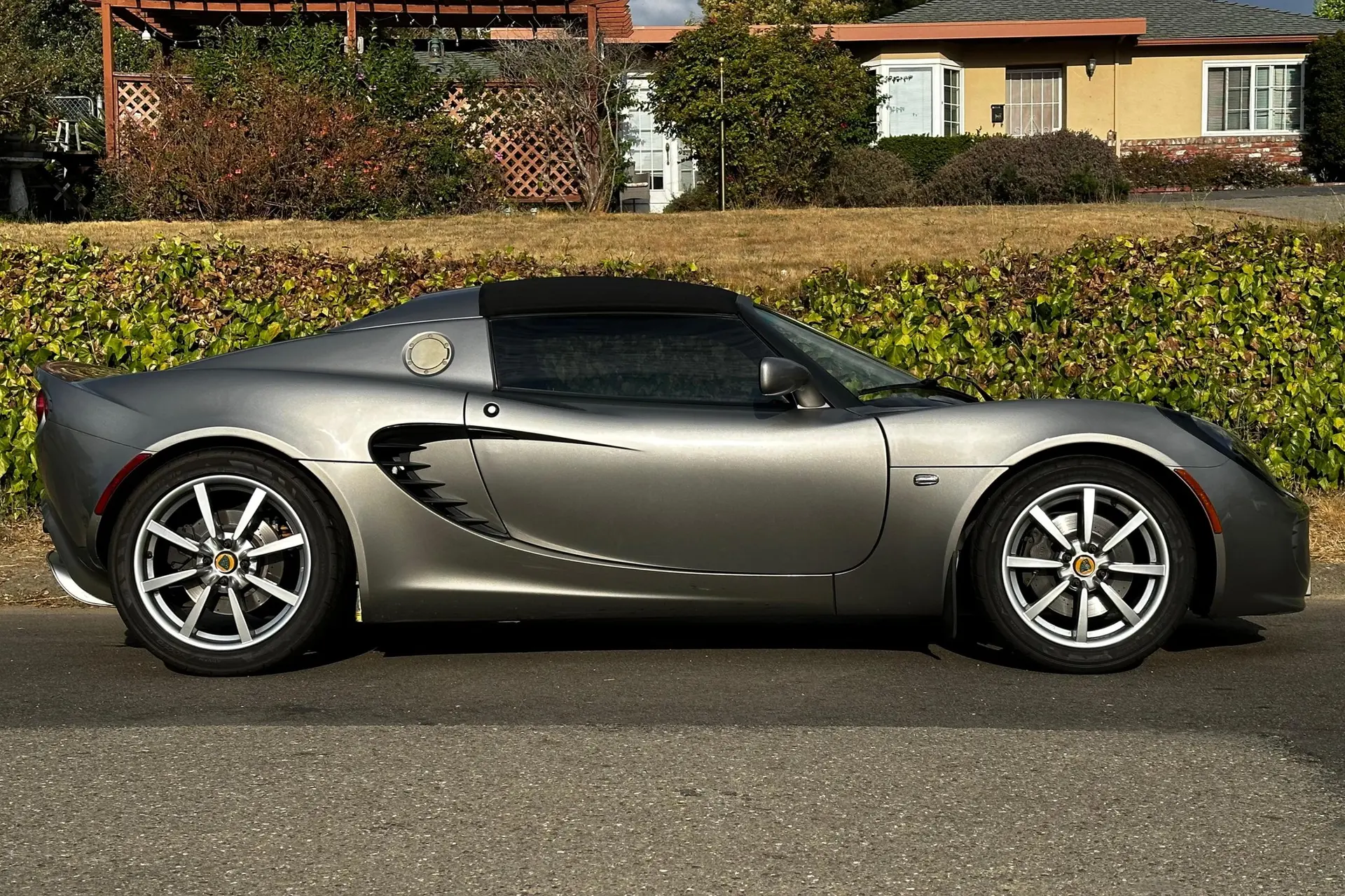 2005 Lotus Elise