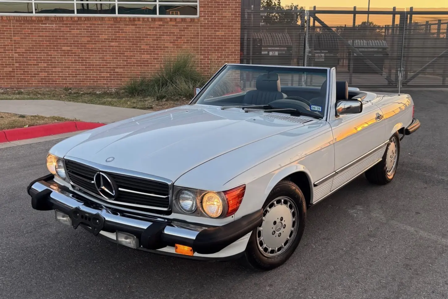 1989 Mercedes-Benz SL-Class 560SL