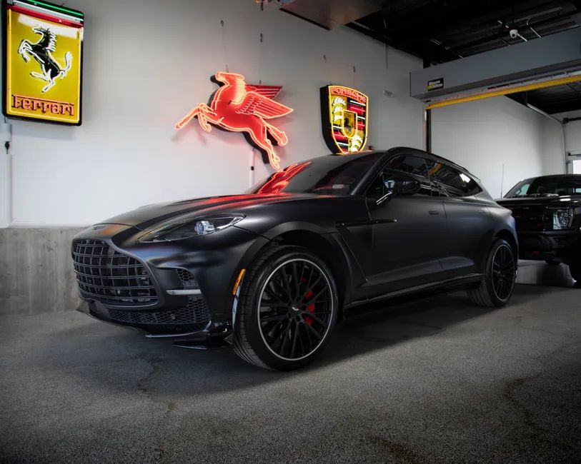 2023 Aston Martin DBX