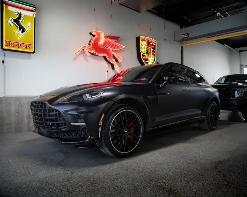 2023 Aston Martin DBX