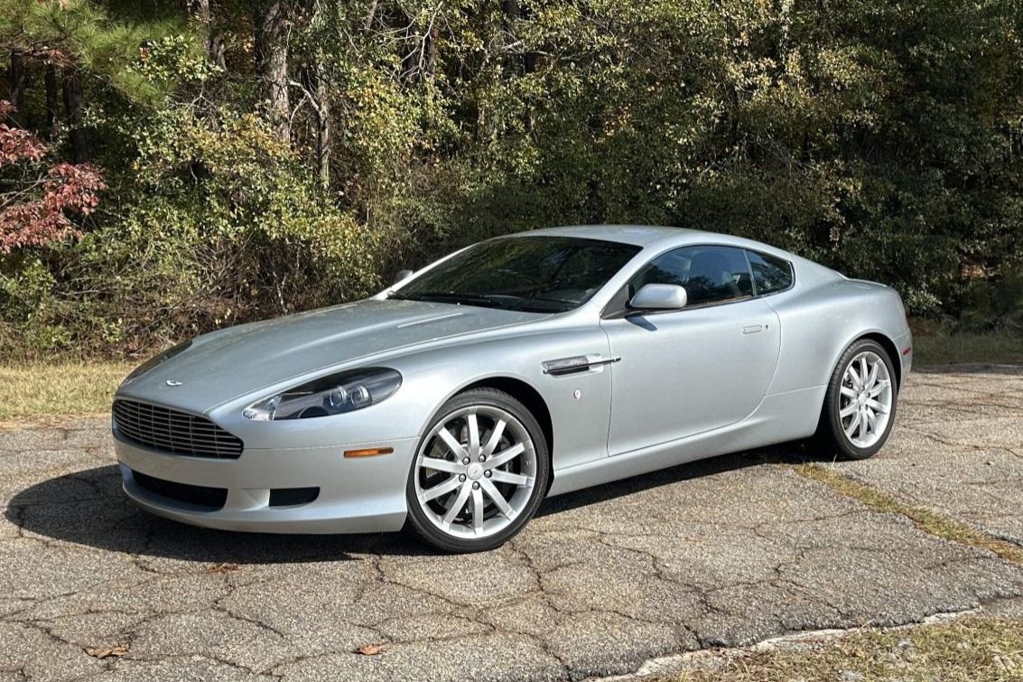 2005 Aston Martin DB9 Coupe
