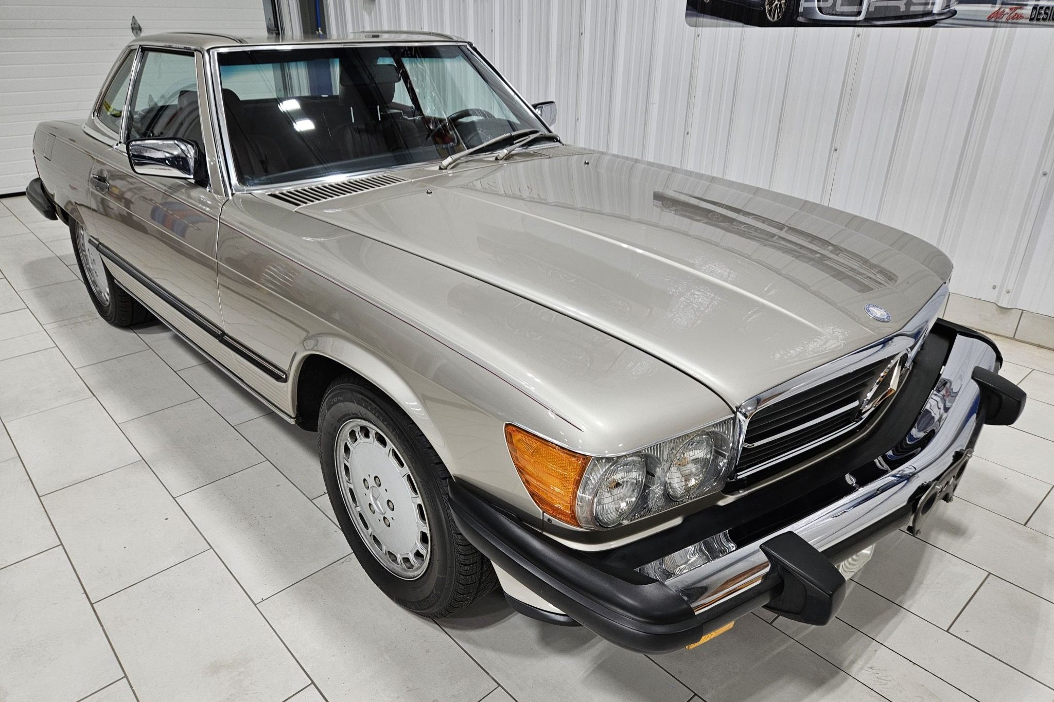 1988 Mercedes-Benz SL-Class 560SL
