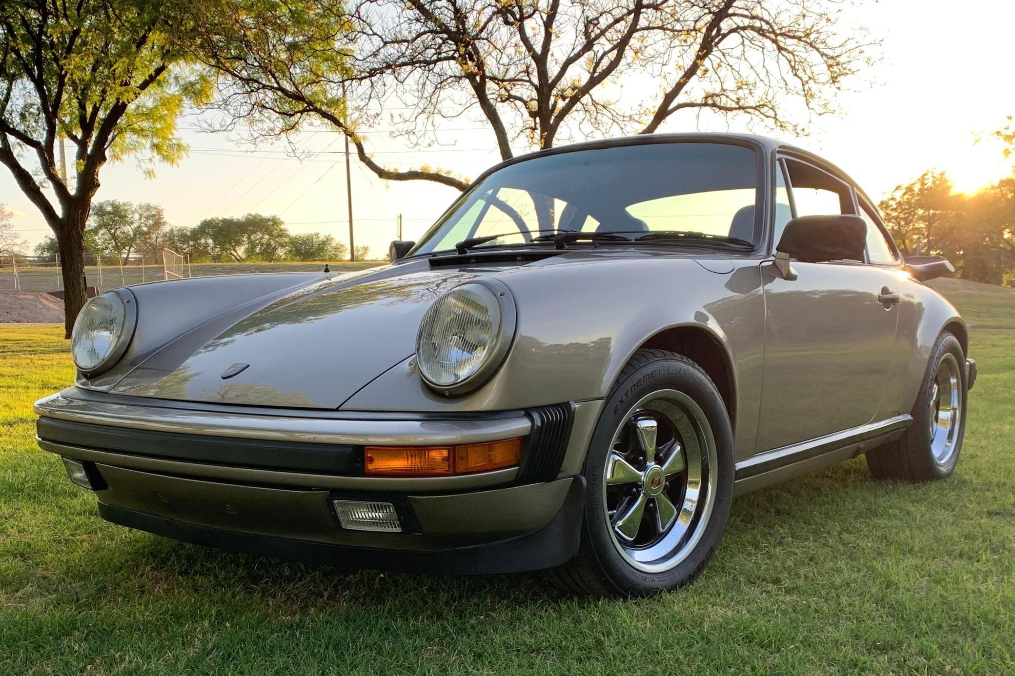 1984 Porsche 911 Coupe