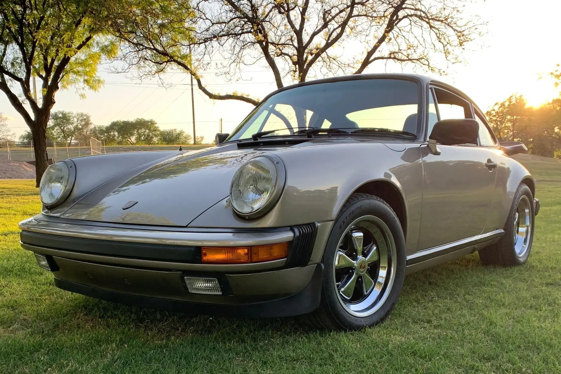 1984 Porsche 911 Coupe