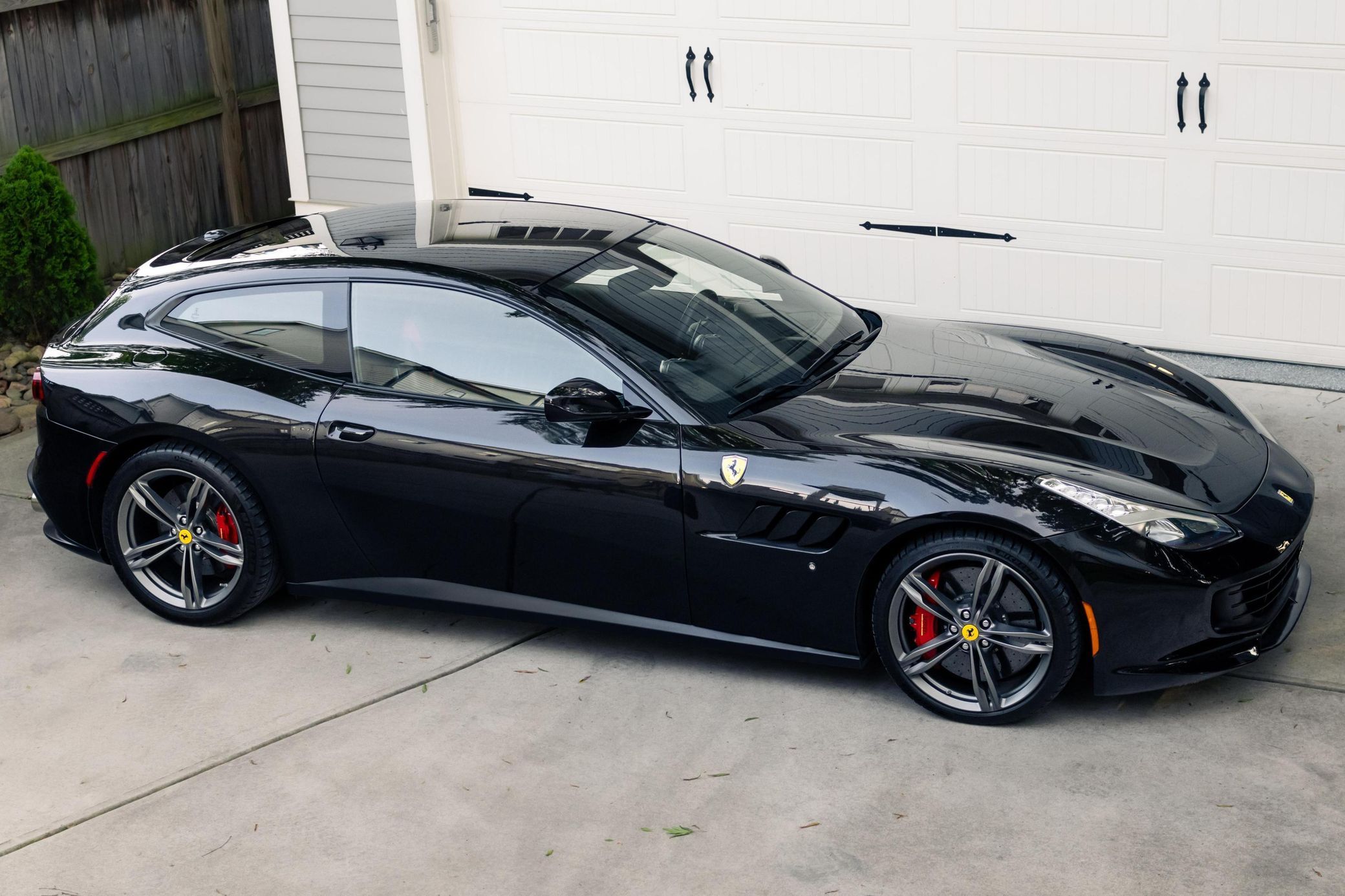 2017 Ferrari GTC4Lusso V12