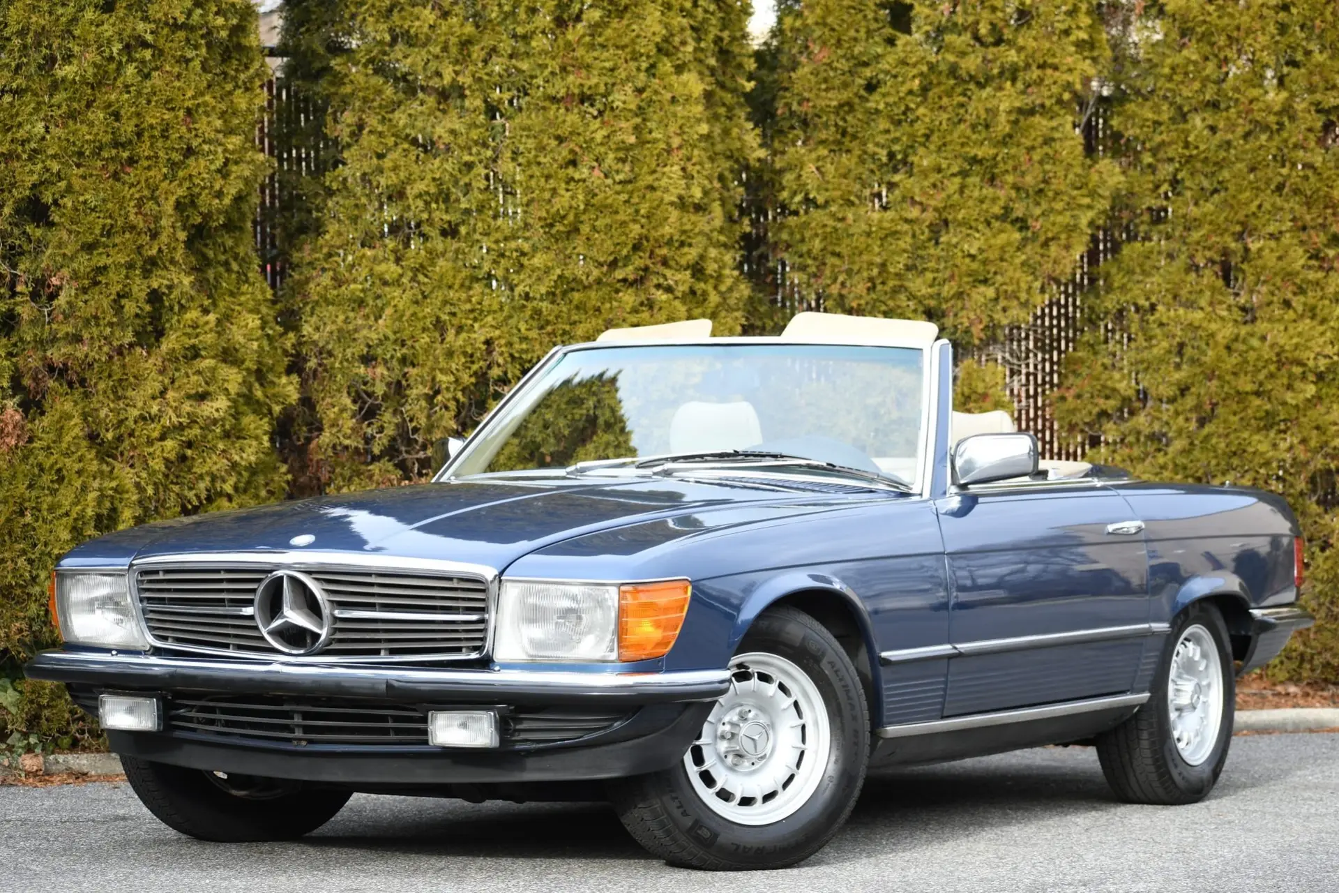 1985 Mercedes-Benz SL-Class