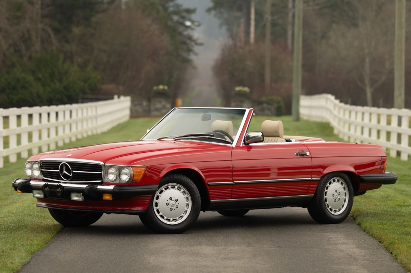 1988 Mercedes-Benz SL-Class 560SL