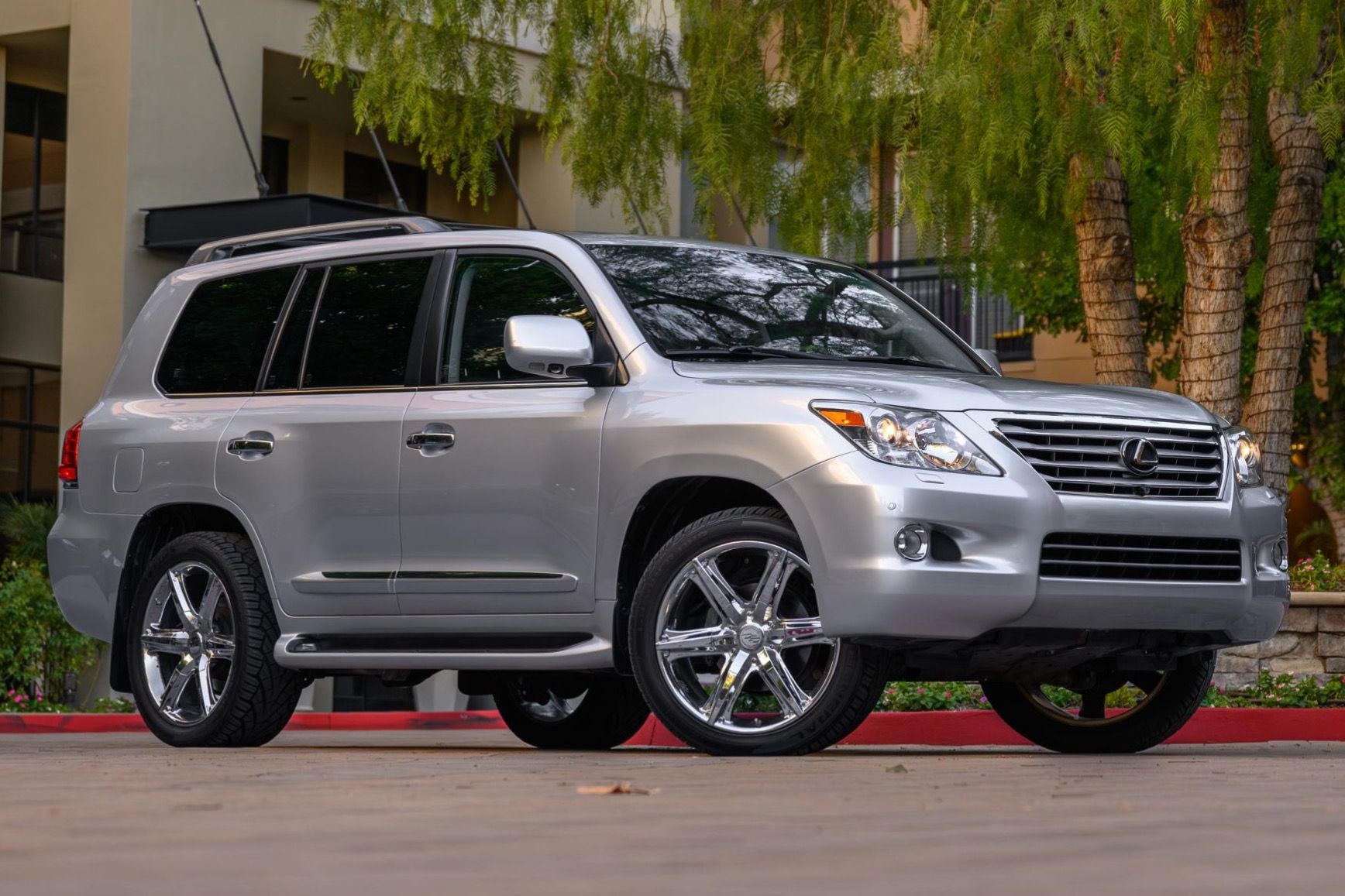 2010 Lexus LX