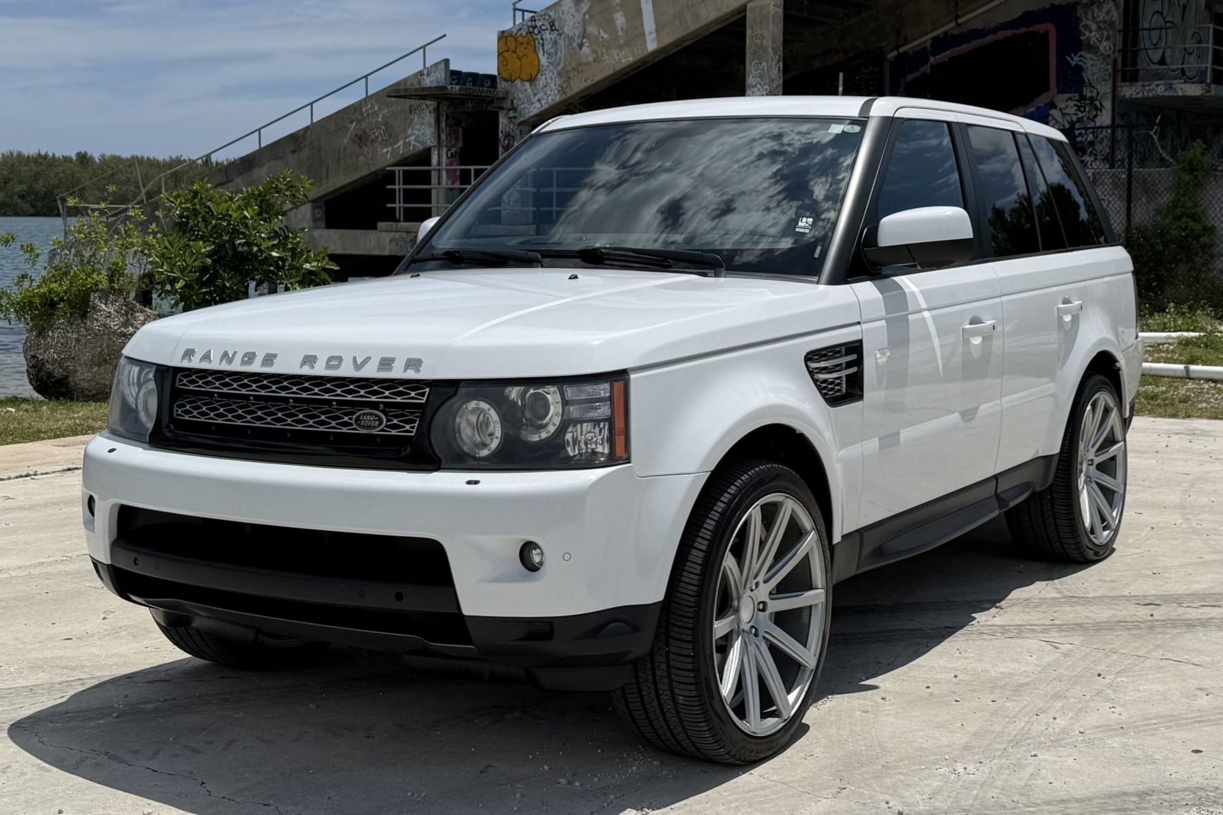 2013 Land Rover Range Rover Sport HSE LUX