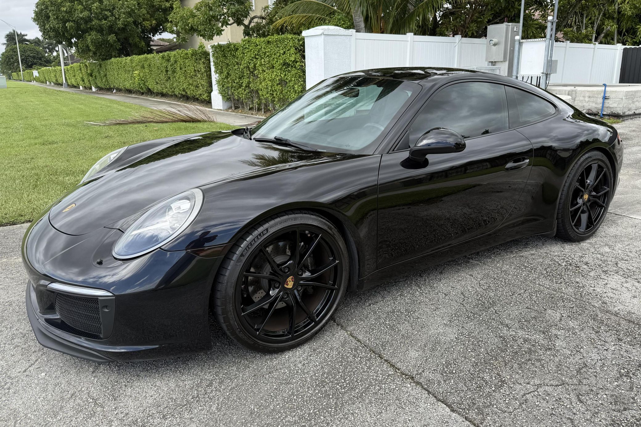2017 Porsche 911 Carrera