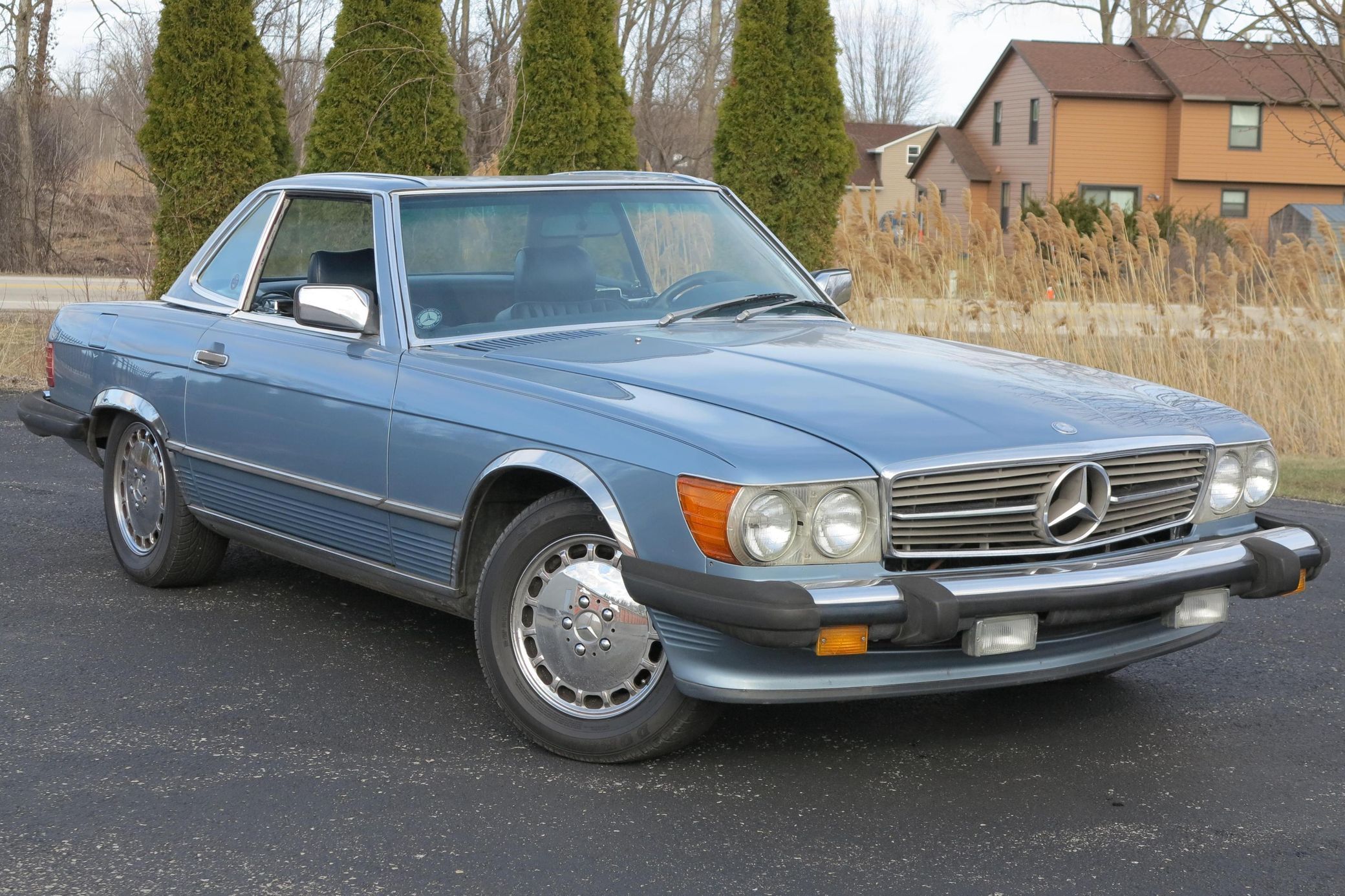 1987 Mercedes-Benz SL-Class 560SL