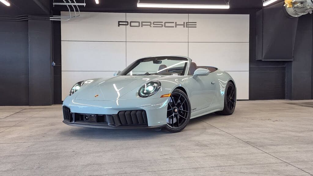 2026 Porsche 992.2 Carrera 4 GTS