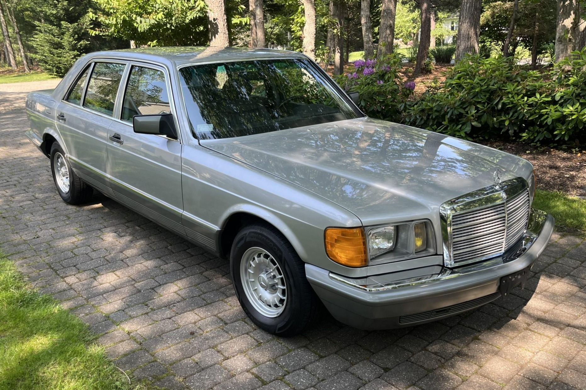 1984 Mercedes-Benz S-Class