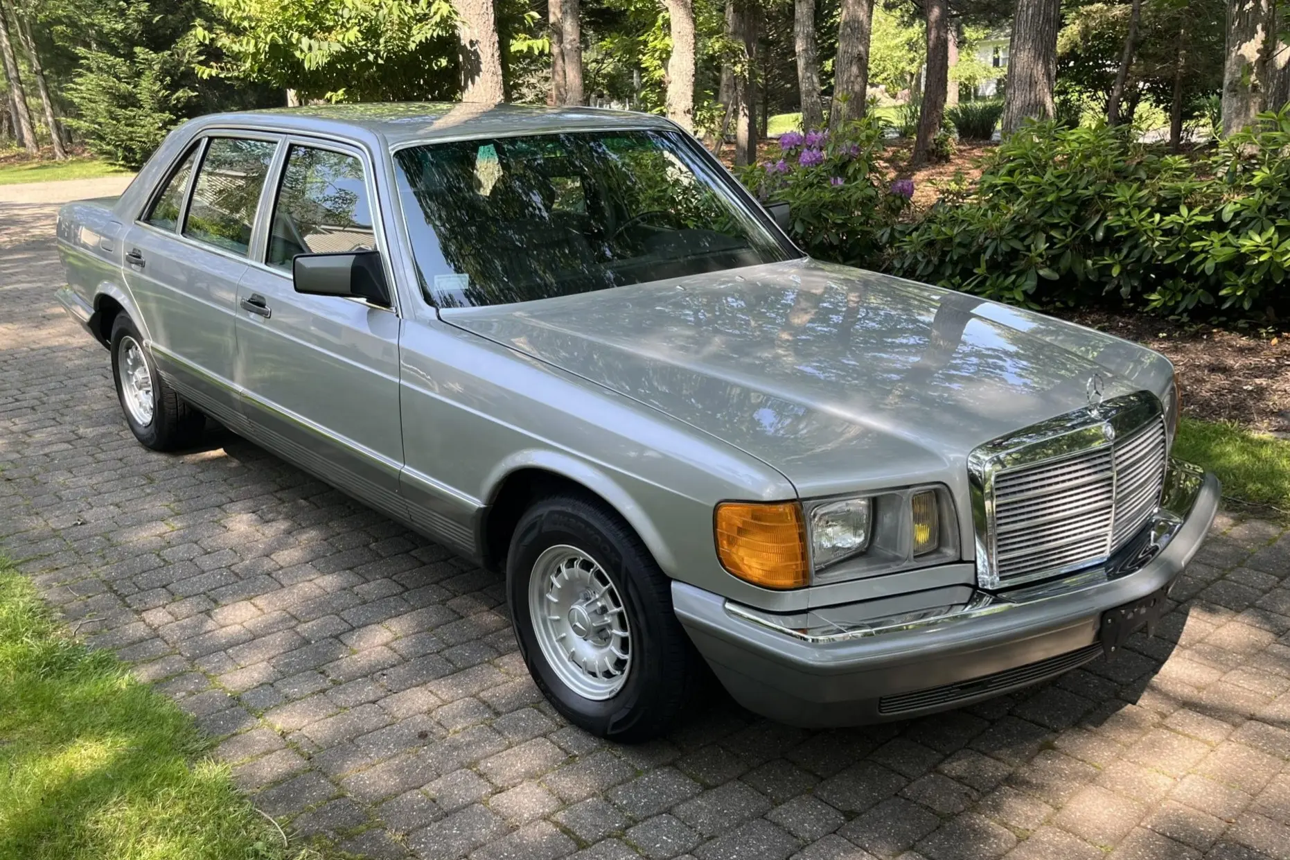 1984 Mercedes-Benz S-Class