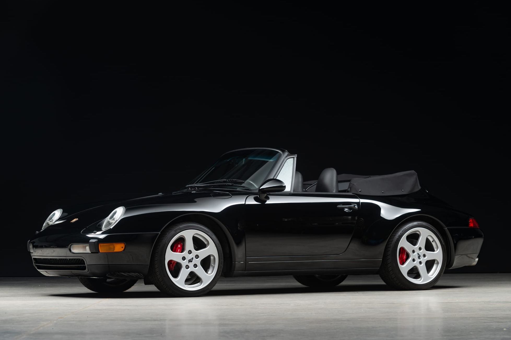 1995 Porsche 911 Carrera 4 Cabriolet