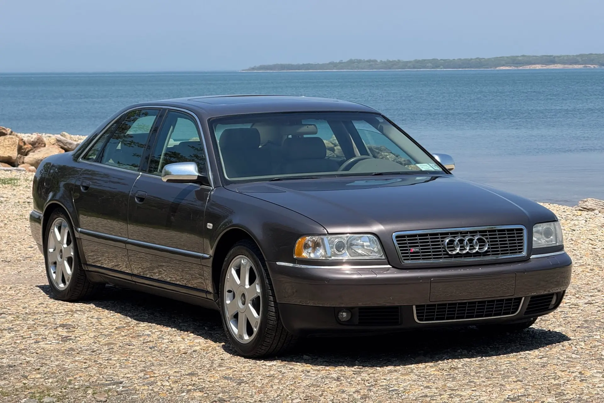 2001 Audi S8
