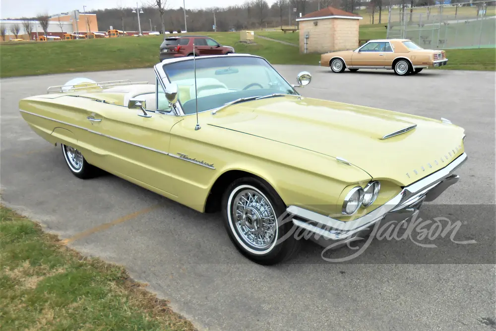 1964 Ford Thunderbird