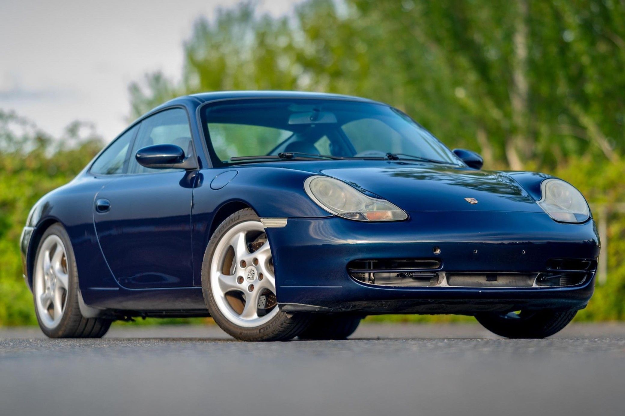2000 Porsche 911 Carrera
