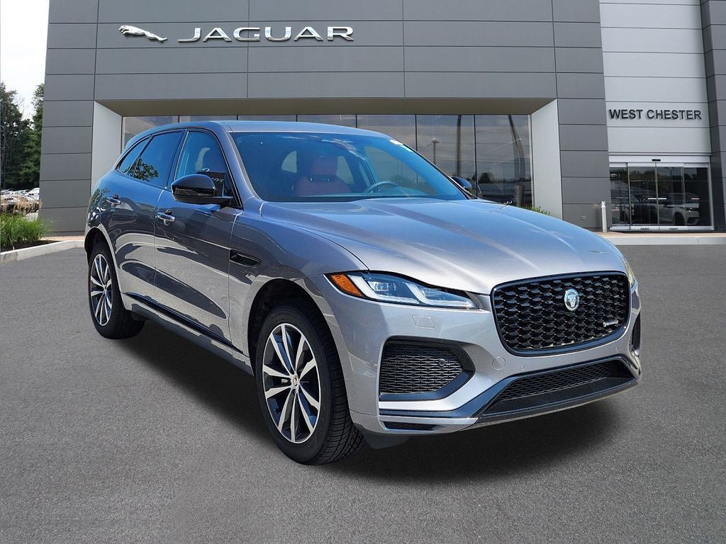 2025 Jaguar F-PACE P250 R-Dynamic S