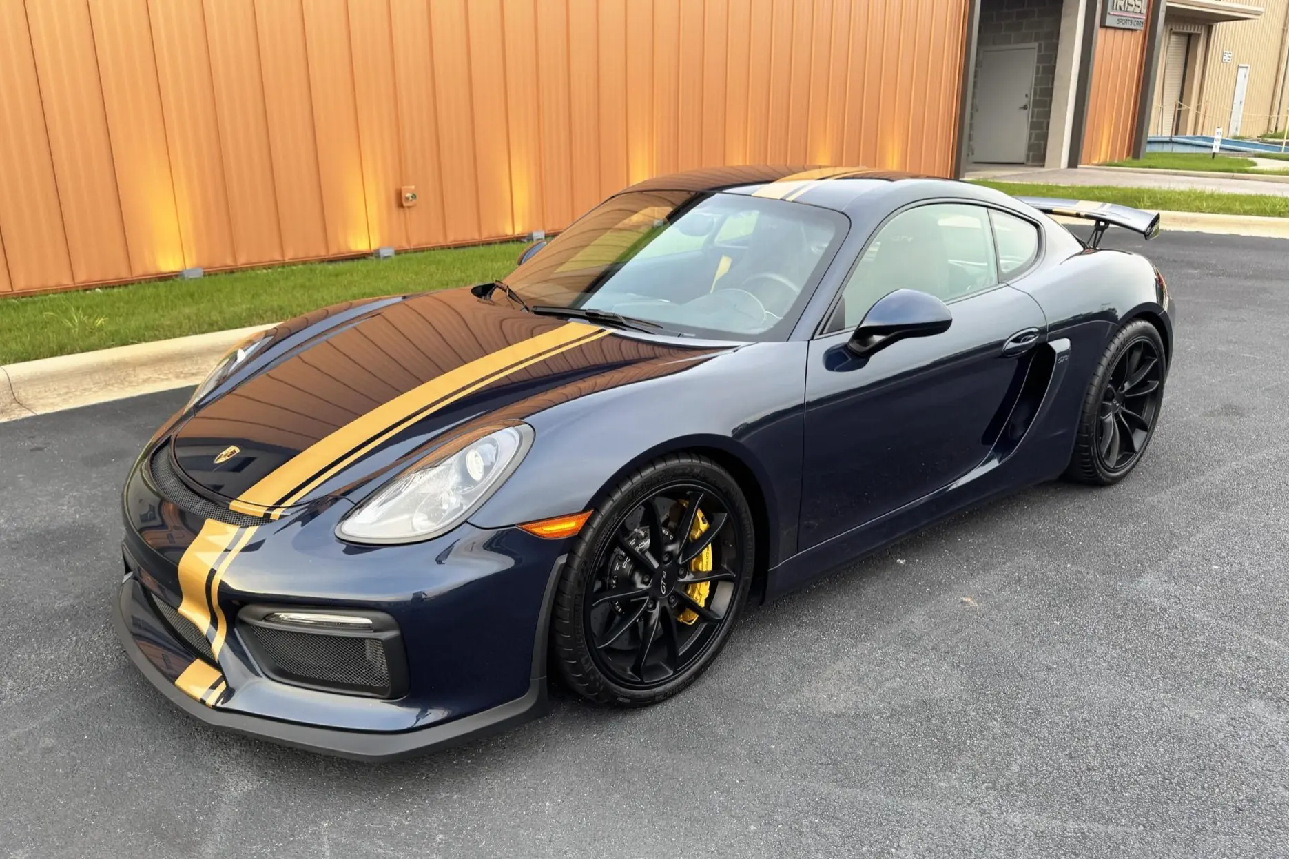 2016 Porsche Cayman GT4