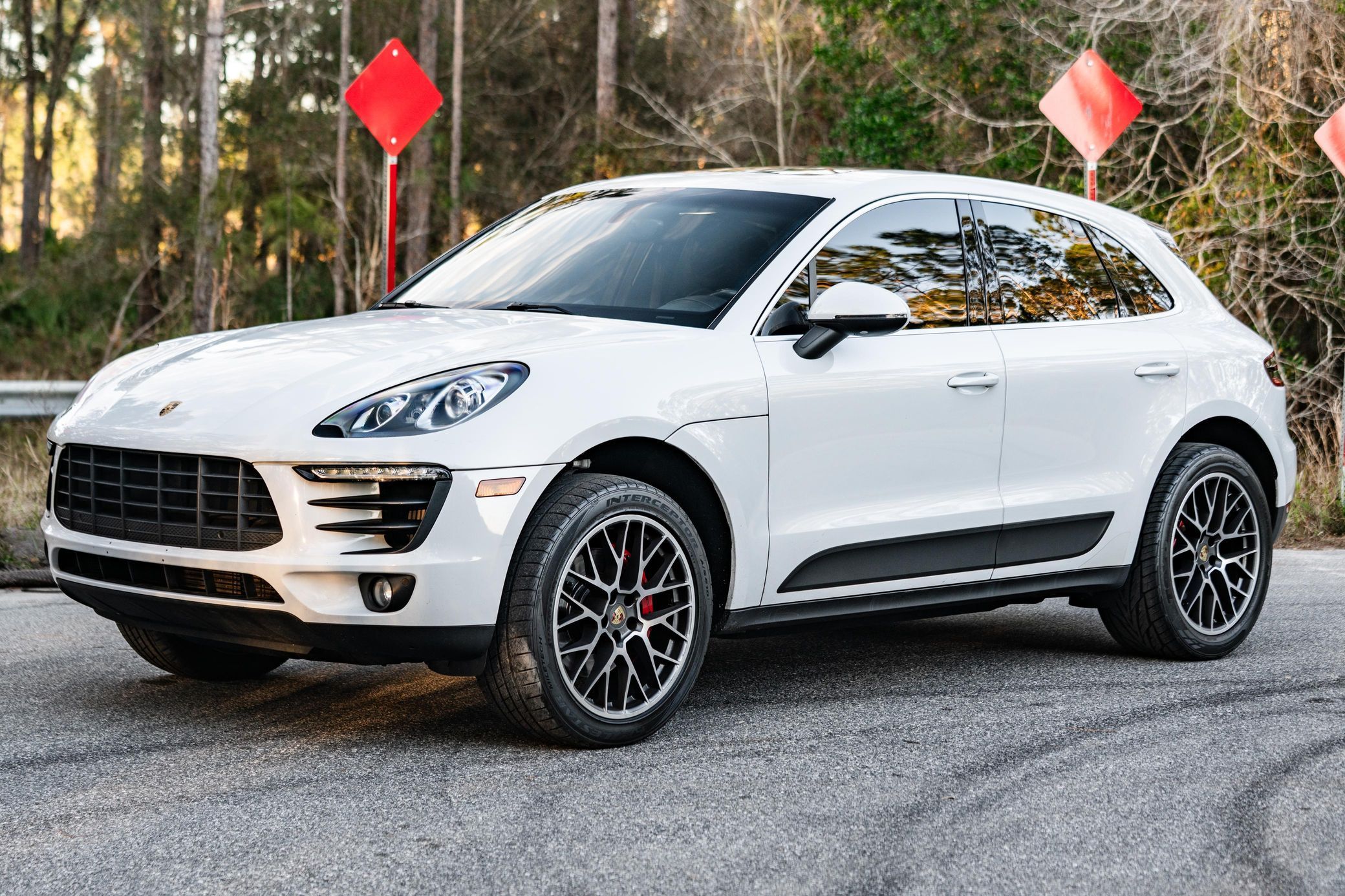 2016 Porsche Macan
