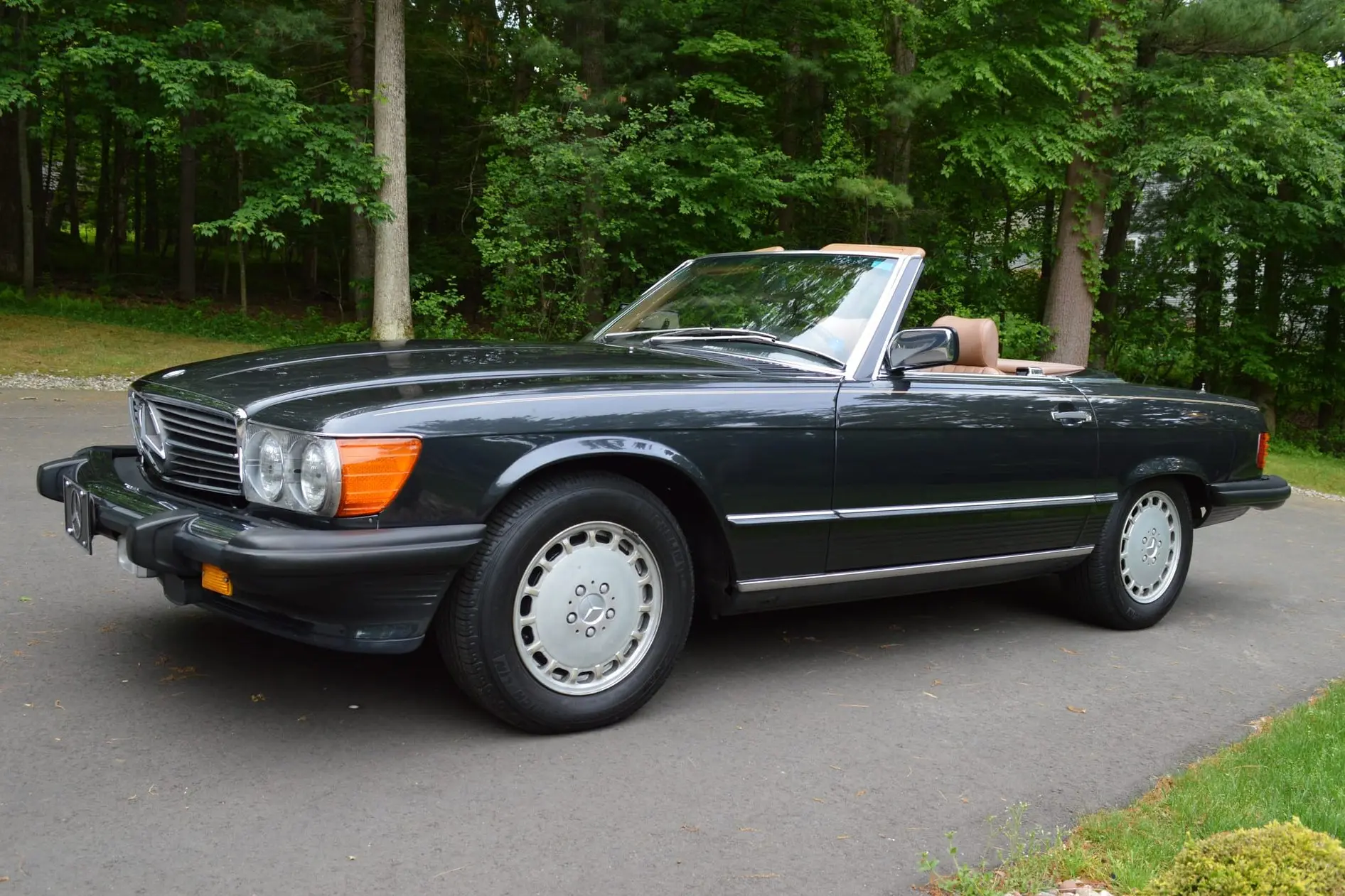1986 Mercedes-Benz SL-Class 560SL