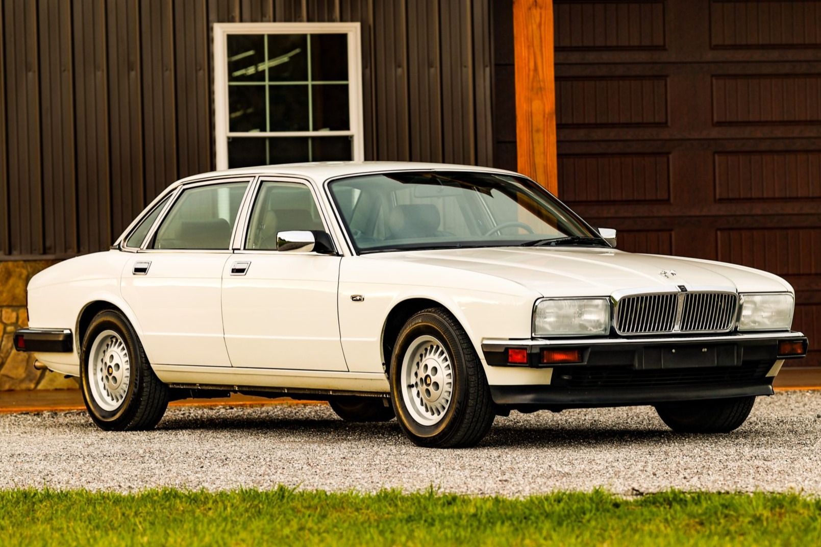 1990 Jaguar XJ