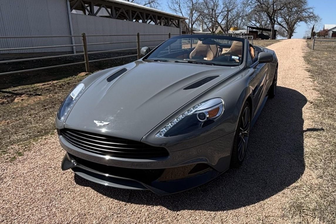 2014 Aston Martin Vanquish Volante