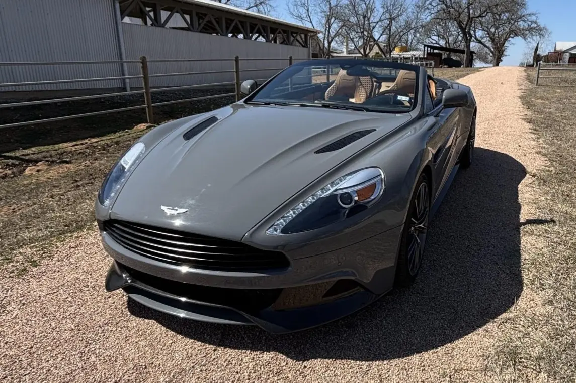 2014 Aston Martin Vanquish Volante