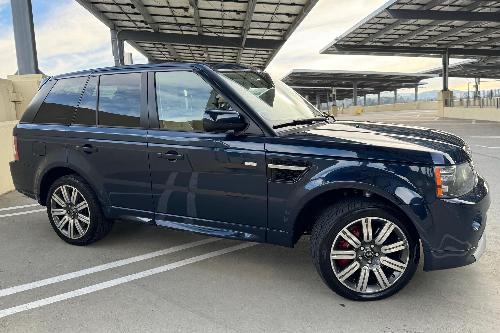2013 Land Rover Range Rover Sport HSE LUX