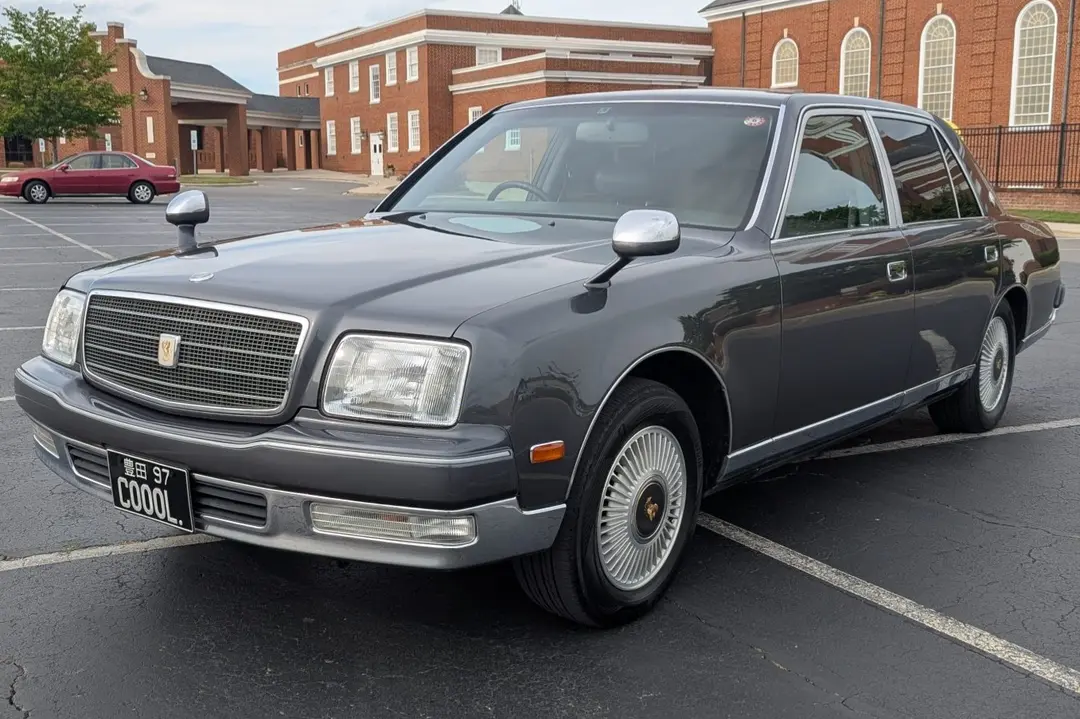 Toyota Century, sold Jun 2026