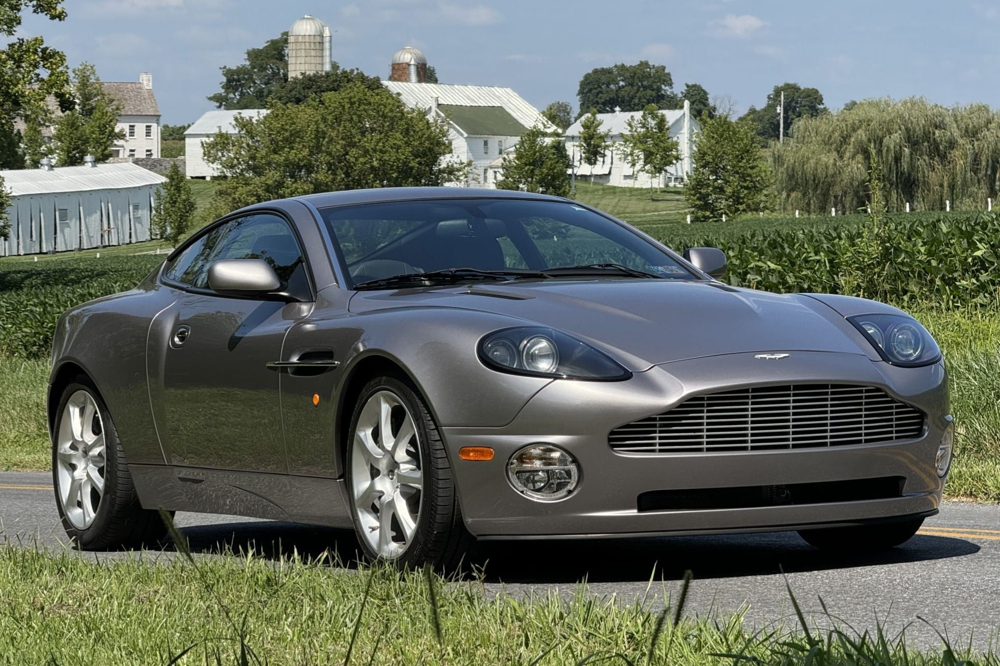 2004 Aston Martin Vanquish V12 Vanquish